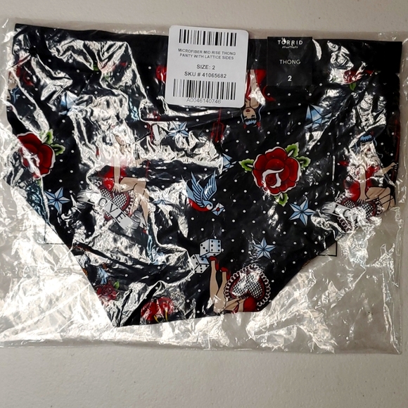 ♥️NWT VINTAGE TORRID THONG PANTY - LOVERS TATTOO HEART PINUP PRINT - PLUS SIZE - Picture 6 of 14
